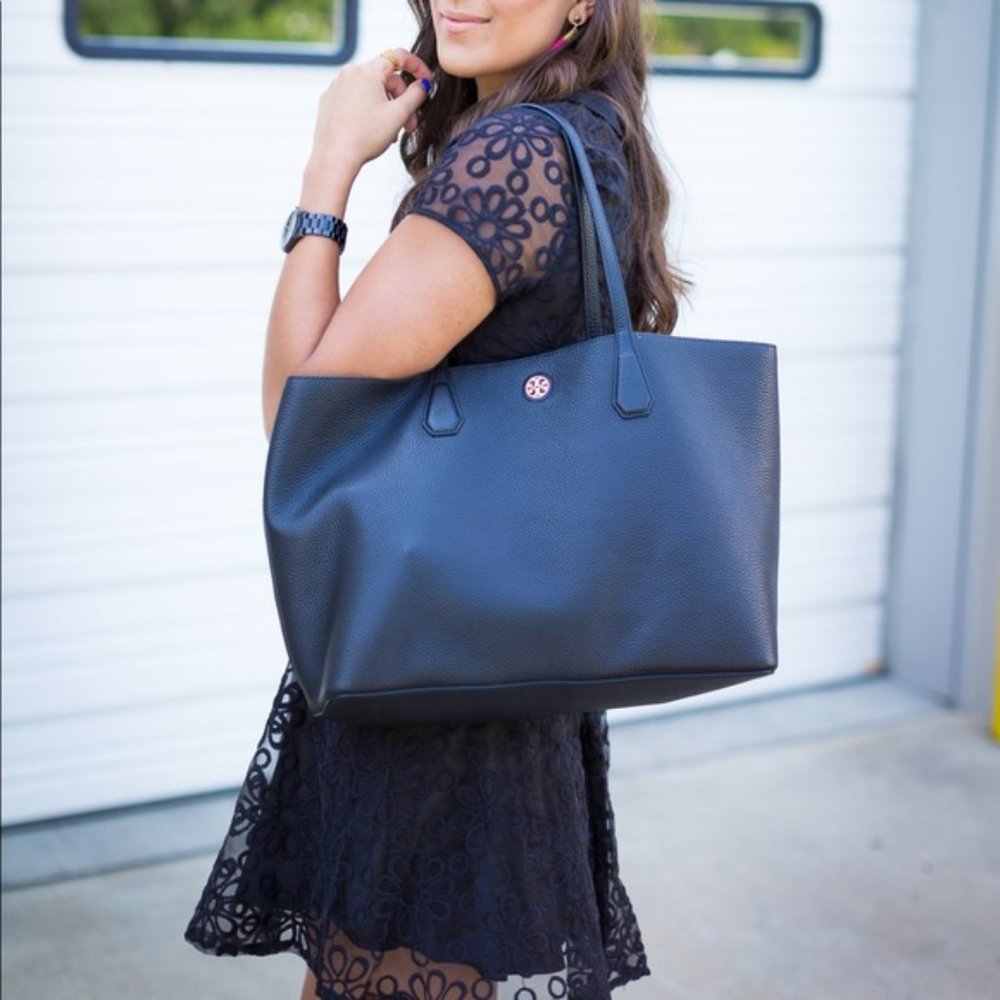 GUC TORY BURCH ‘Perry' Black Pebbled Leather Large Tote Shoulder Bag